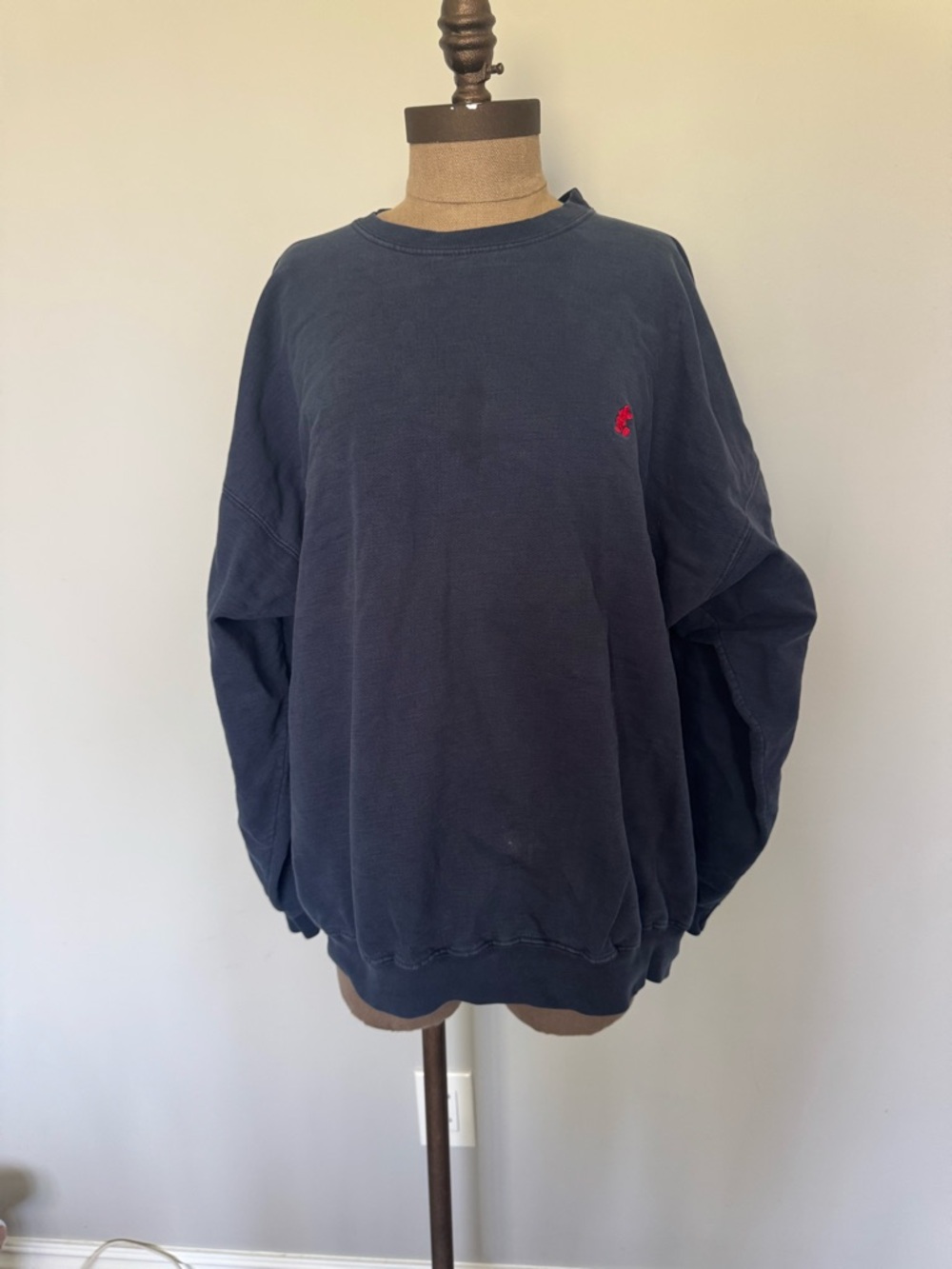 90’s vintage Disney Men's Navy Crewneck Sweatshirt with Red Mickey Logo